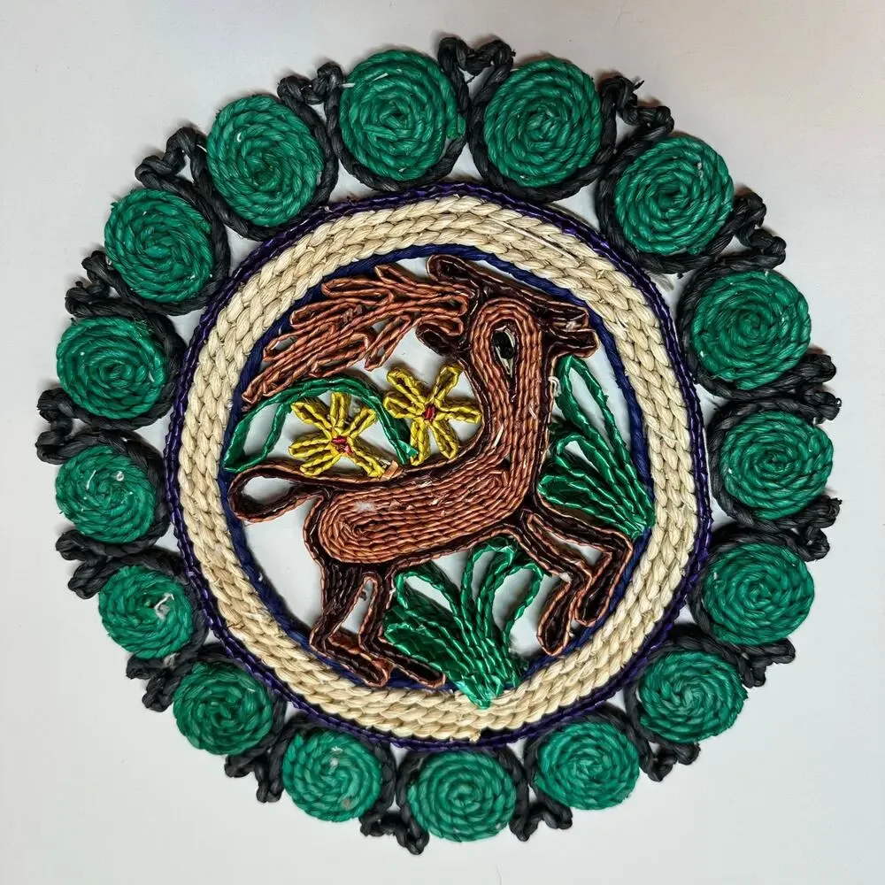 Woven Trivet Wicker Rattan Deer Boho MCM Hot Pad Wall Decor Natural Fiber Green